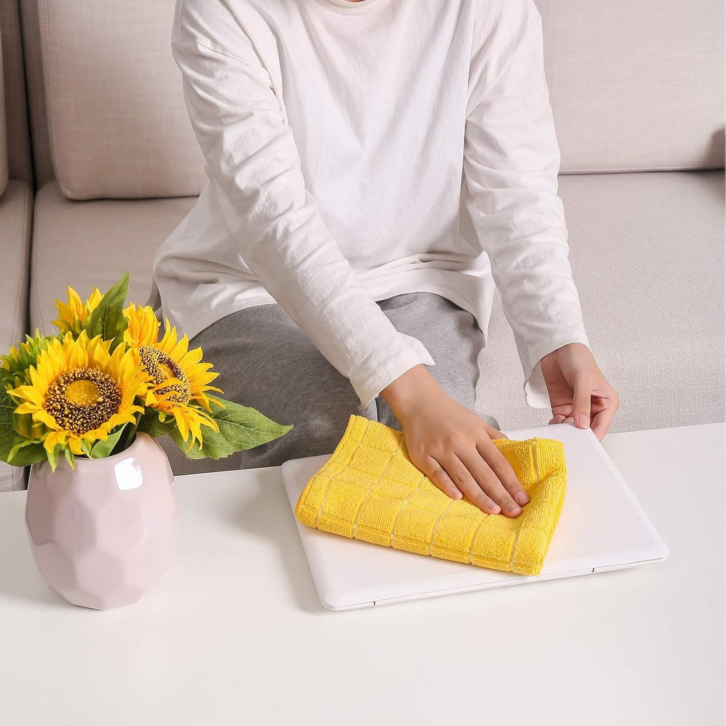 Microfiber Kitchen Towels Set of 8 | Super Absorbent Dish Cloths