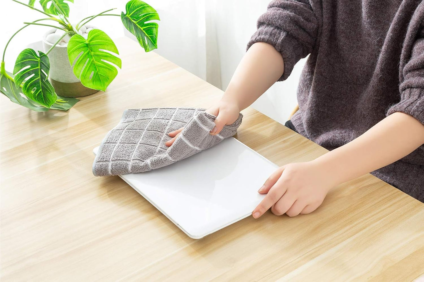 Microfiber Kitchen Towels Set of 8 | Super Absorbent Dish Cloths