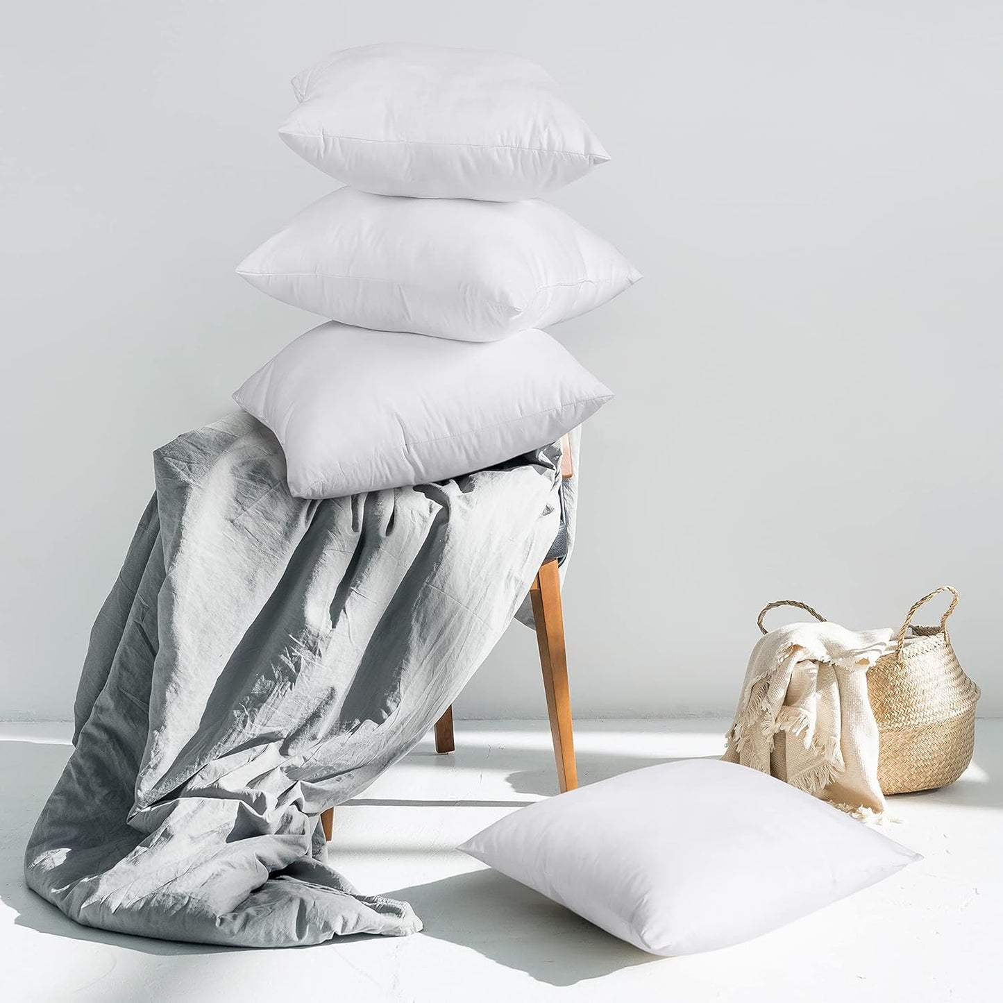 NY Threads Throw Pillows Insert (Pack of 4, White) - 45 x 45 cm Bed and Couch Pillows - Indoor Decorative Pillows