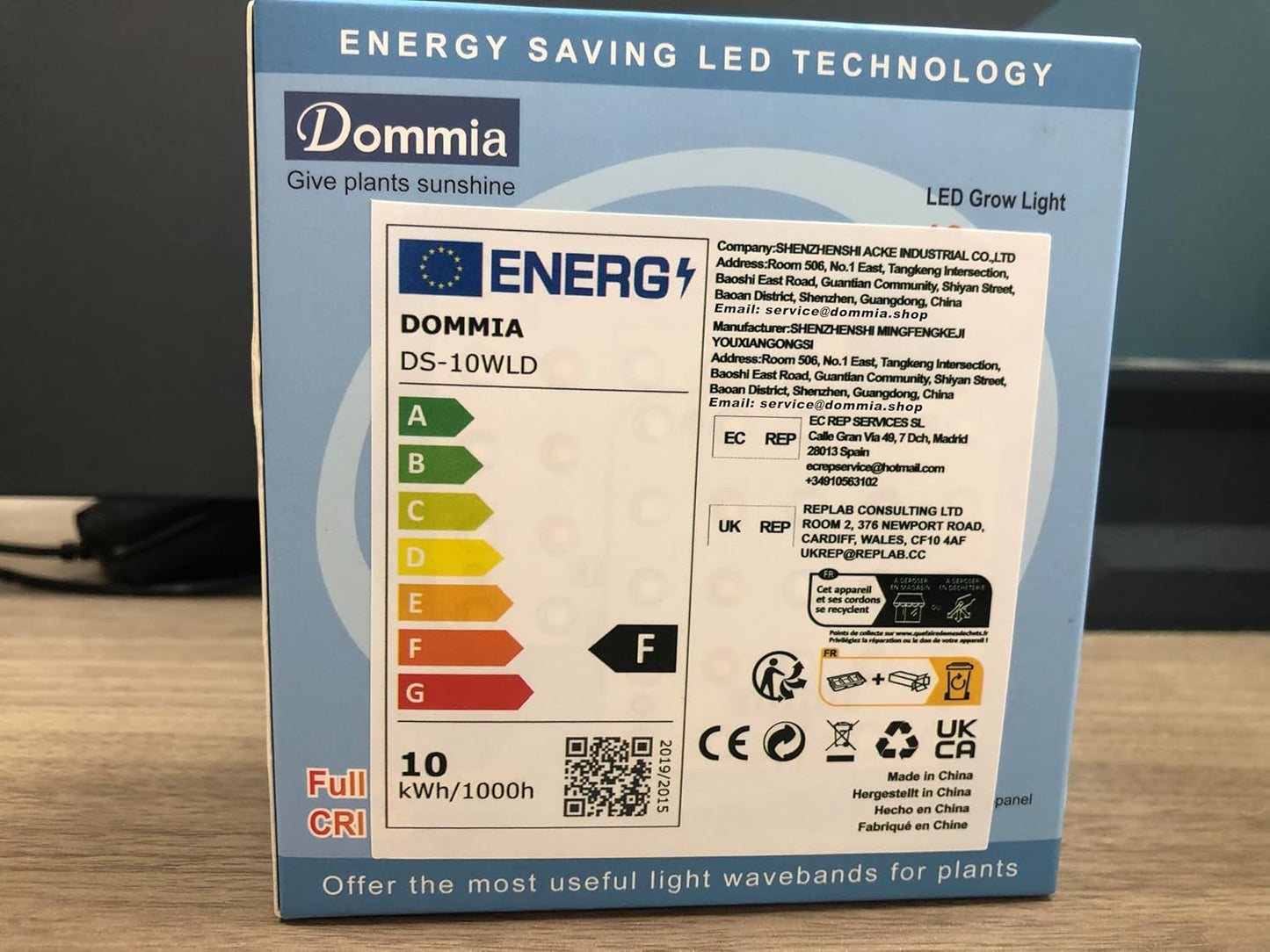 Easy Install Dimmable Grow Light | Space Saving | 95% Efficiency